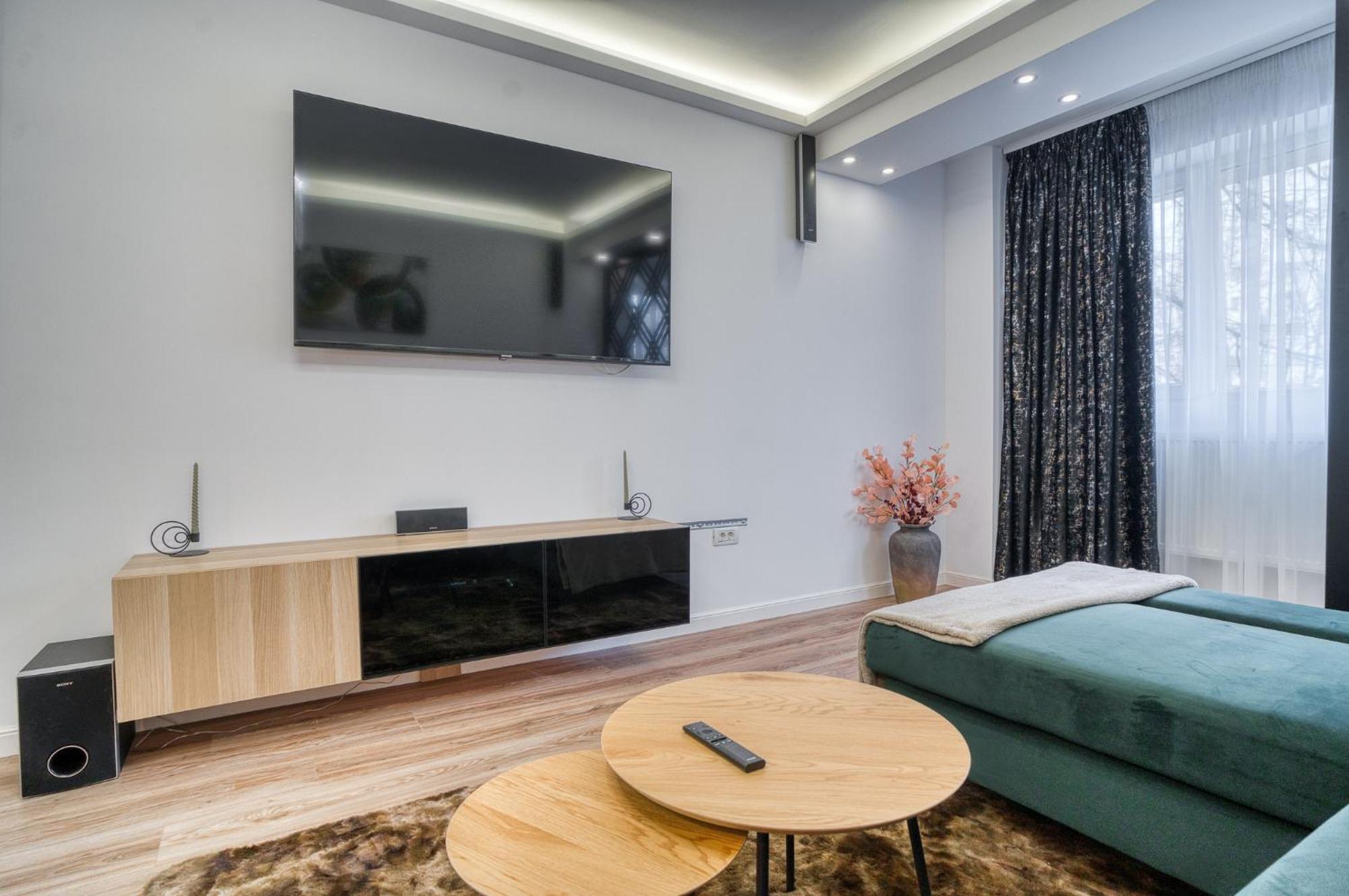 City Chic Retreat: Newly Renovated 1Br Apartment Bucarest Exterior foto