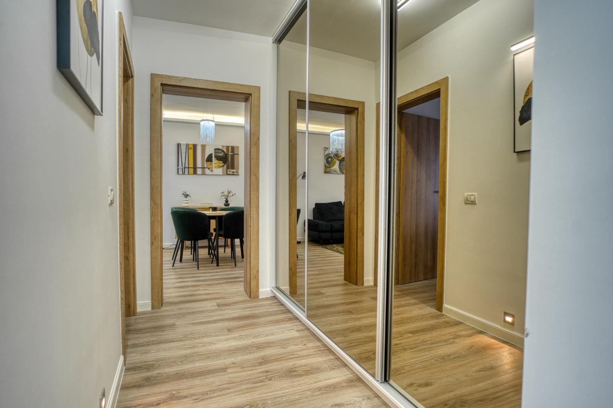 City Chic Retreat: Newly Renovated 1Br Apartment Bucarest Exterior foto
